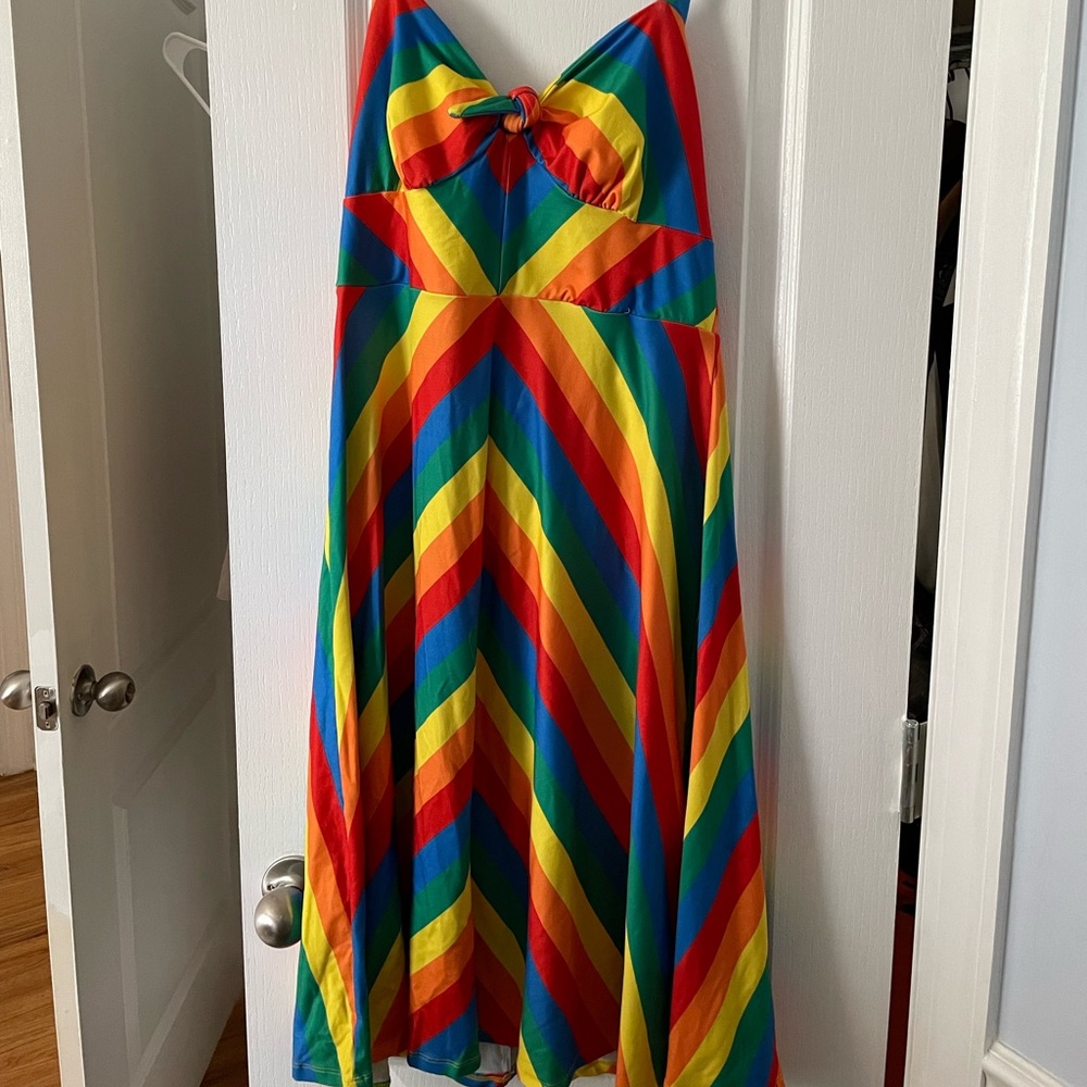 ModCloth tie halter dress in multi color